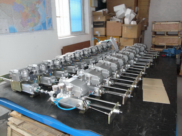 Pneumatic linear actuators